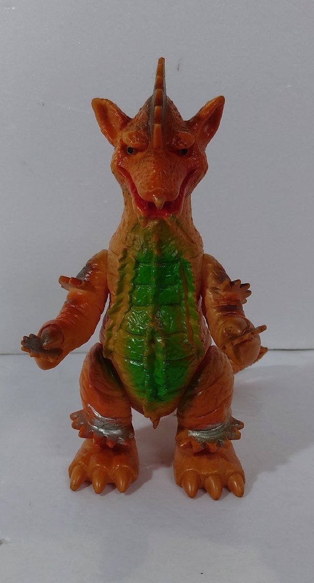 IZU【現状渡し品】 ブルマァク グロンケン 帰ってきたウルトラマン 怪獣ソフビ 現状品 〈44-230721-SH-6-IZU〉