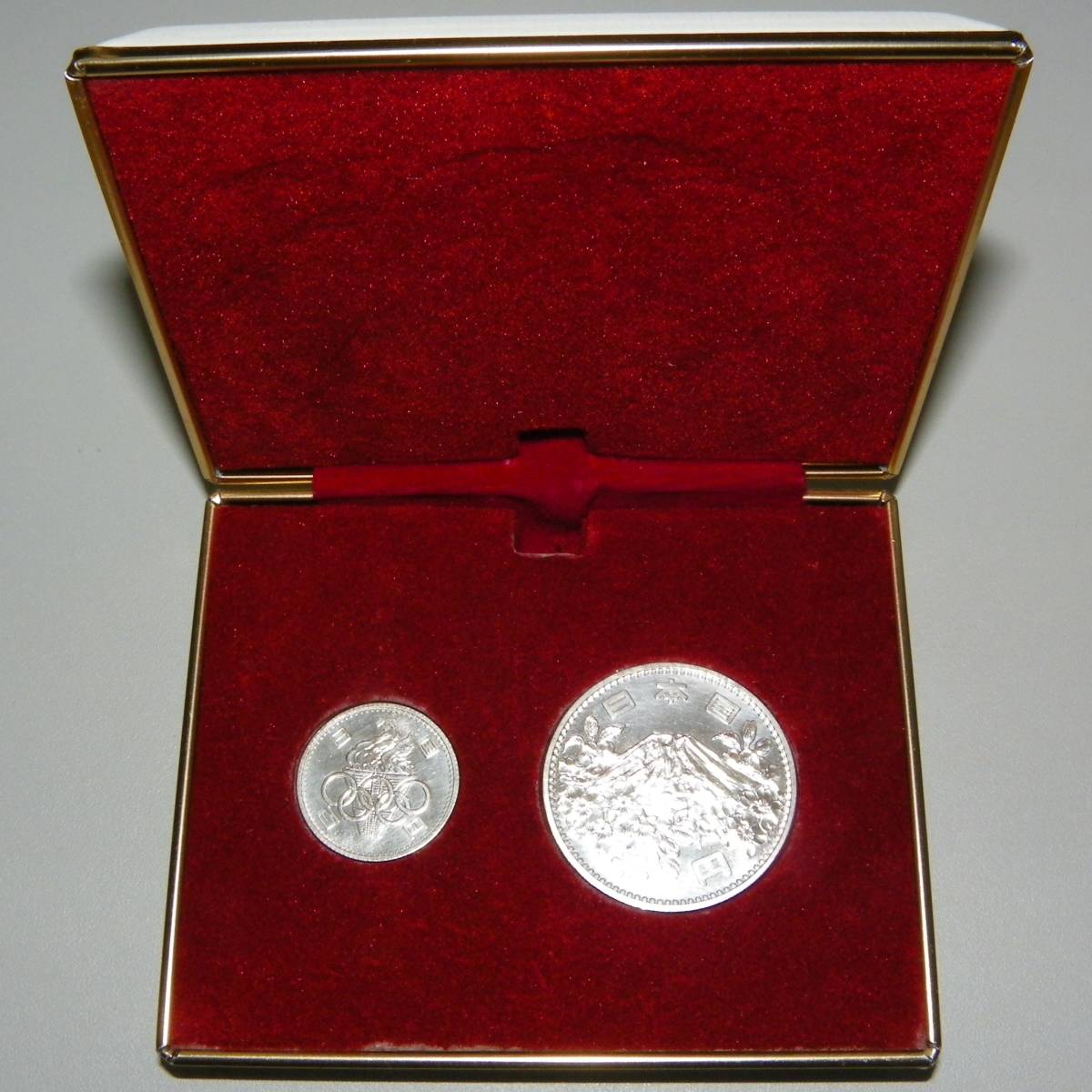 記念硬貨 東京オリンピック 銀貨 100円・1000円 ☆記念硬貨 [ 東京オリンピック記念 銀貨