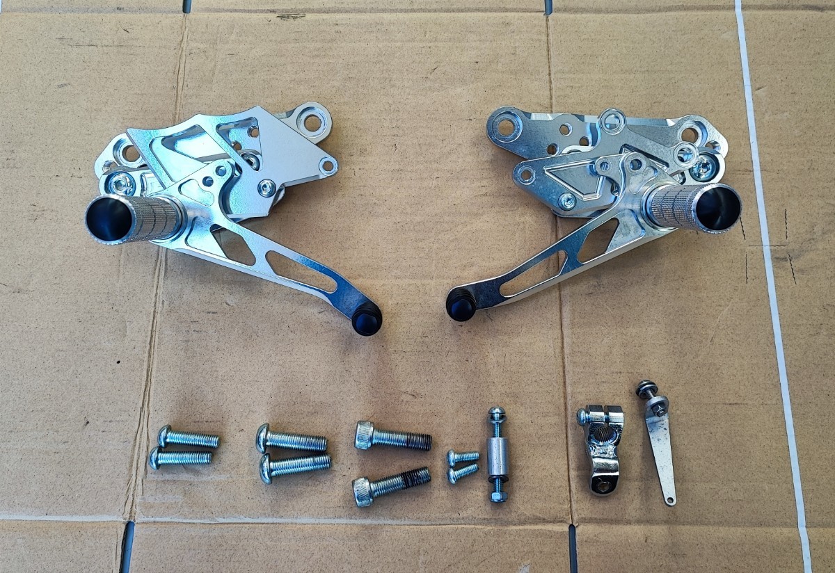 極美品 カワサキ ゼファー1100 WR'S ダブルアールズ バック 極美品 カワサキ ゼファー1100 WR'S ダブルアールズ バック