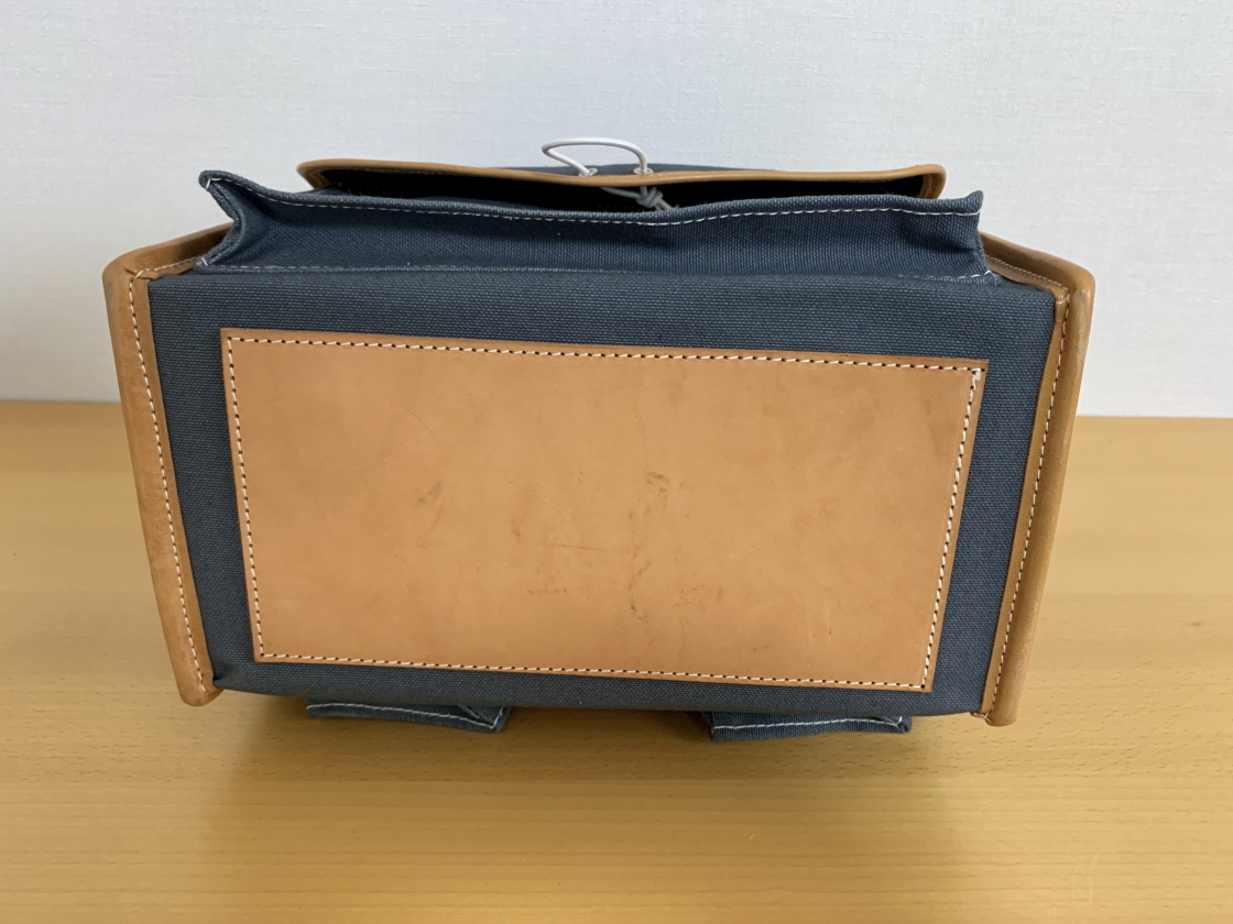 Gilles Berthoud ジルベルソー フロントバッグ グランボア別注 の入札 