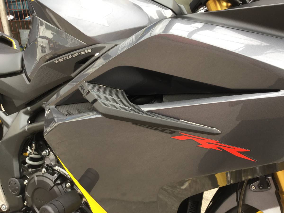 エアロフィン CBR250RR MC51 ホンダ純正 - 純正 | メルカリ 中古