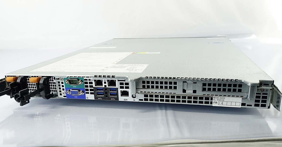ラックサーバー NEC Express5800/R110h-1 N8100-2322Y/E3-1220 v5/メモリ24GB/HDD300GBx3 SAS/OS無/1U/サーバ S072417 NEC Express5800⁄R110h-1 | v5 N8100-2322Y⁄E3-1220 NEC、奥行き1⁄2の1Uラック型サーバ「Express5800⁄i110Ra-1h」を