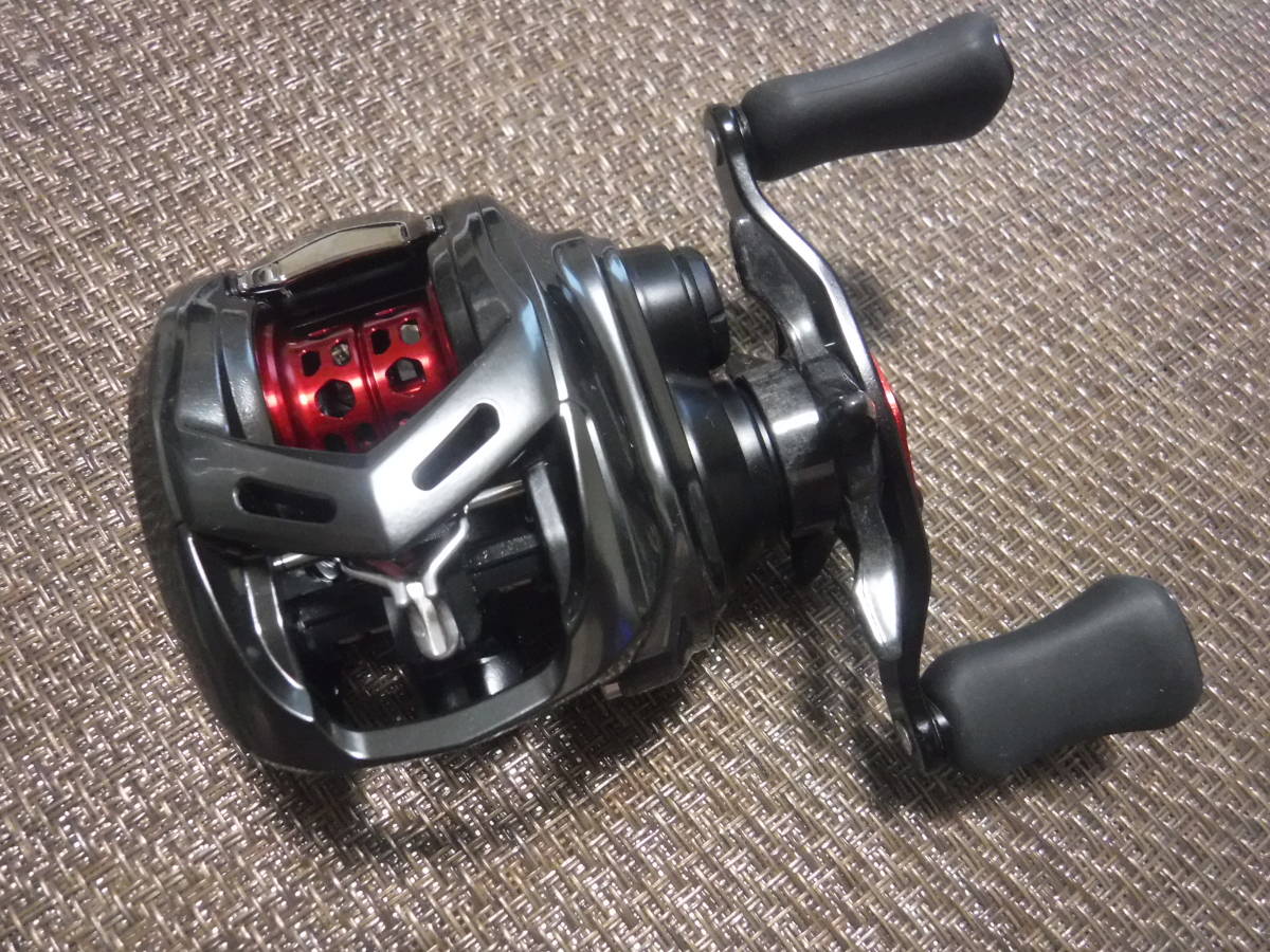 未使用新品 ダイワ 20 アルファス AIR TW 8.6L ALPHAS AIR TW 8.6L