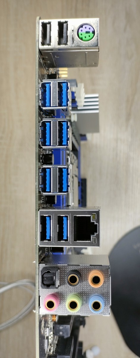 動作品】X99 マザーボード Intel Core i7 5930K Xeon E5-2620 V3