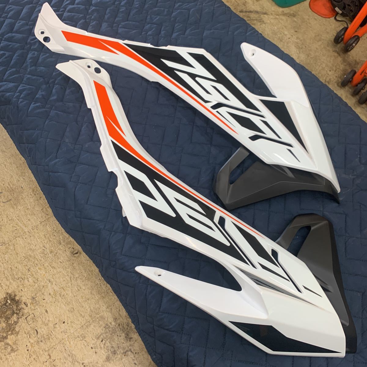 KTM790アドベンチャーシュラウド