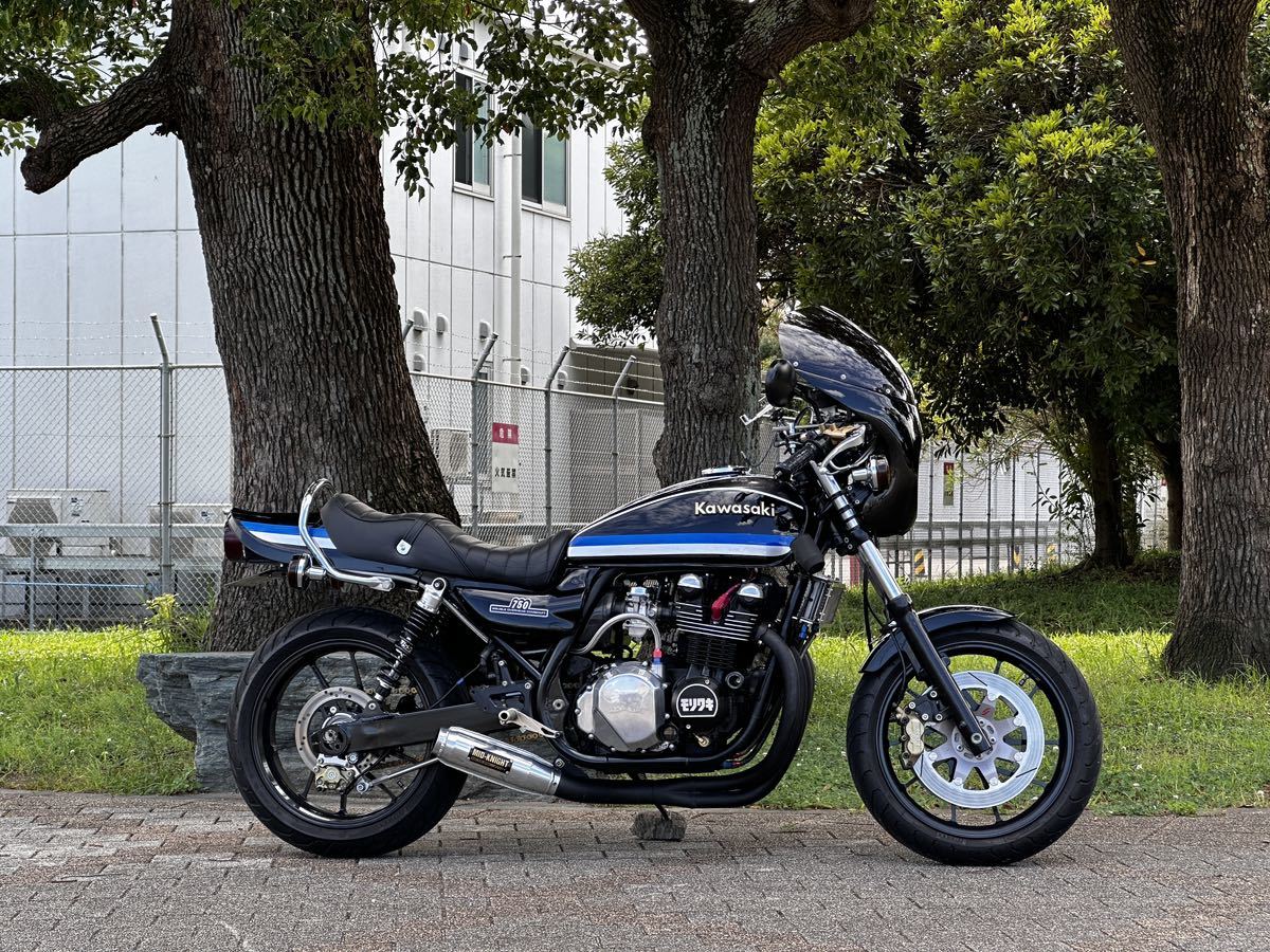 ミッドナイトモナカ ゼファー750 美品