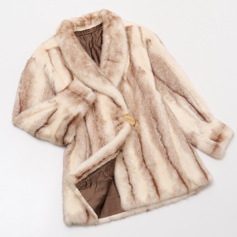 美品　サガミンク　毛皮コート　SAGA MINK 銀サガ　ボリューム　9号 11771114.jpg