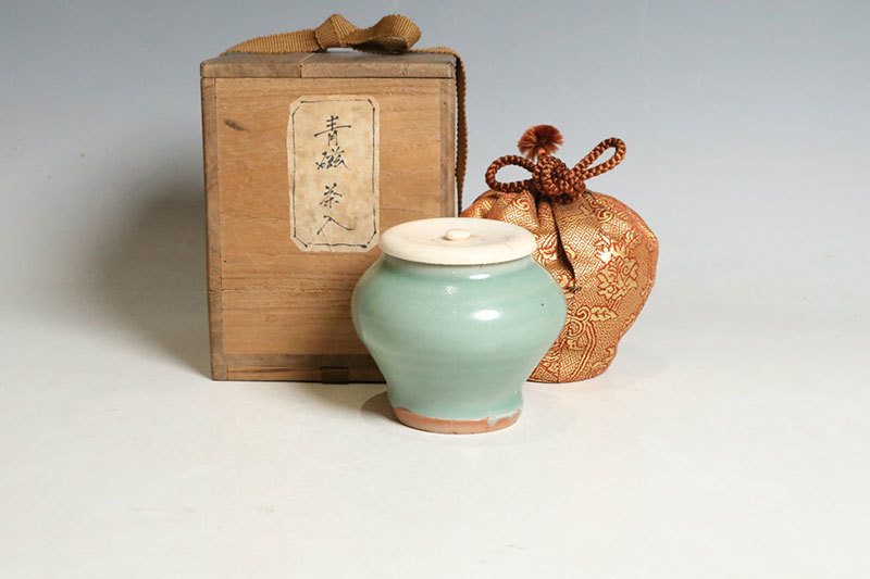 中国美術 龍泉青釉罐 唐物 青磁 茶入 仕覆 木箱附（R528）