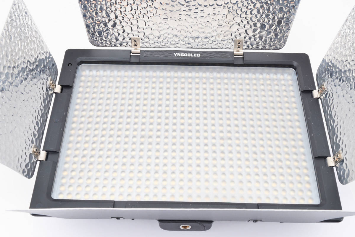 ★極美品★YONGNUO DIGITAL YN600 LED ビデオライト ★動作OK★#18244 LED Video Light 公式通販 Studio 600ex-rtii