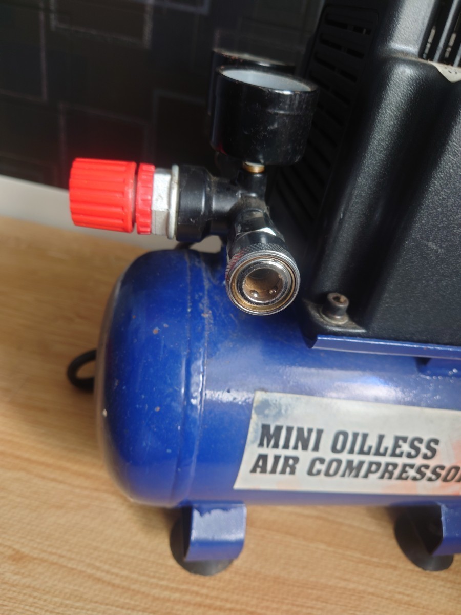 nn0101 053 半ジャンク品 LIFELEX LFX-80-018 オイルレスエアー  