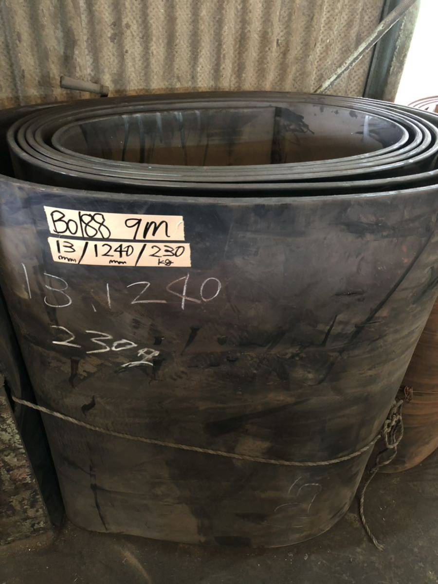 全面穴あきゴムシート幅1800mmの超幅広サイズも切り売りOKです B0188 ゴムマット ロールマット ゴム板 ゴムシート ラバーマット 園芸 農園  農業 敷板 荷台 駐車場 資材置場 防草 養生 防音 防振 現場