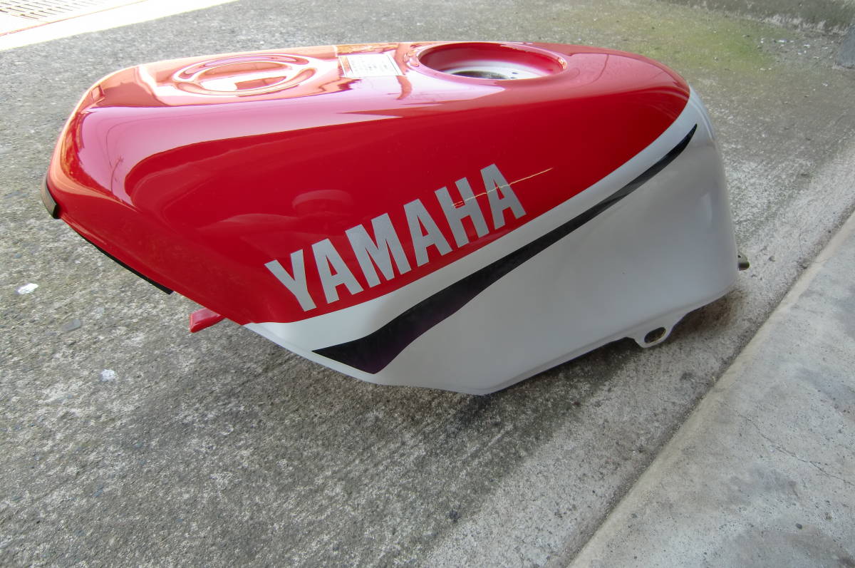 ヤマハ TZR50R 4EU ガソリンタンク フュエルタンク TZR50 中古 ヤマハ TZR50R 4EU ガソリンタンク フュエルタンク TZR50 中古