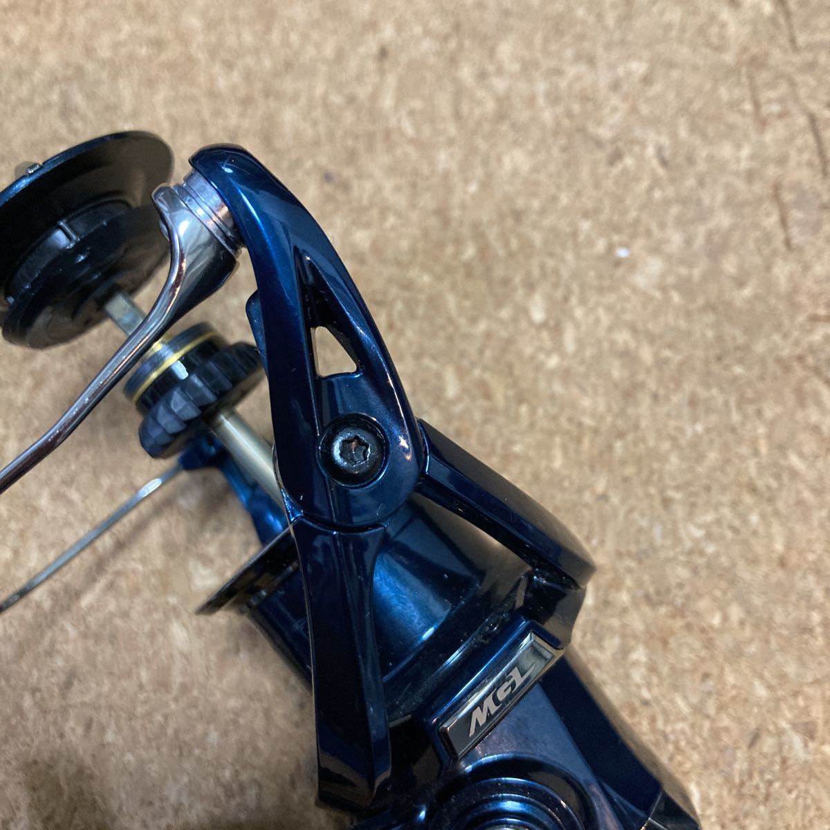 シマノ 21ツインパワーXD 4000HG ボディ 美品 TWIN POWER ※ハンドル