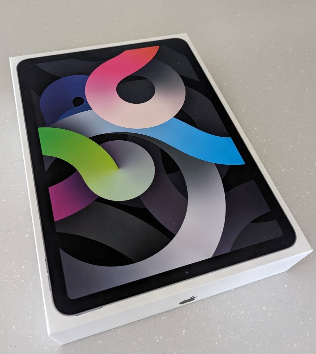 美品・送料込】iPad Air 第4世代 Wi-Fi 64GB 2020年 スペースグレイ