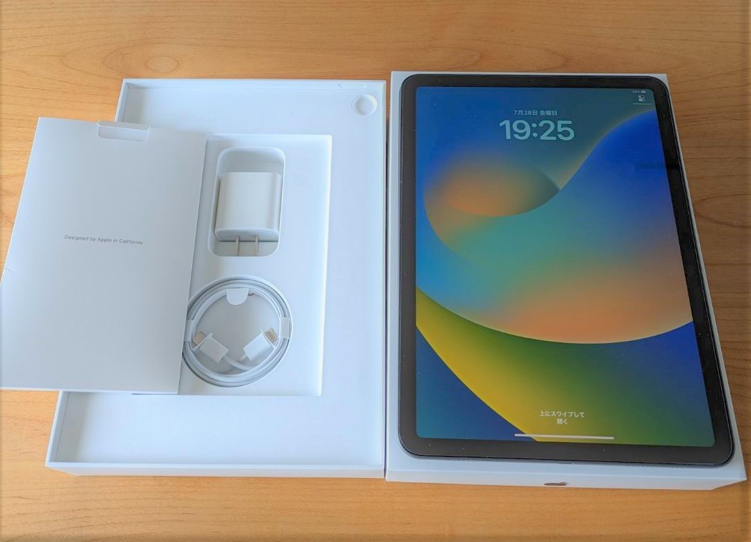 美品・送料込】iPad Air 第4世代 Wi-Fi 64GB 2020年 スペースグレイ