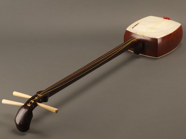 沖縄 三線 沖縄 琉球 三線 三味線 さんしん 和楽器 弦楽器 蛇革 撥