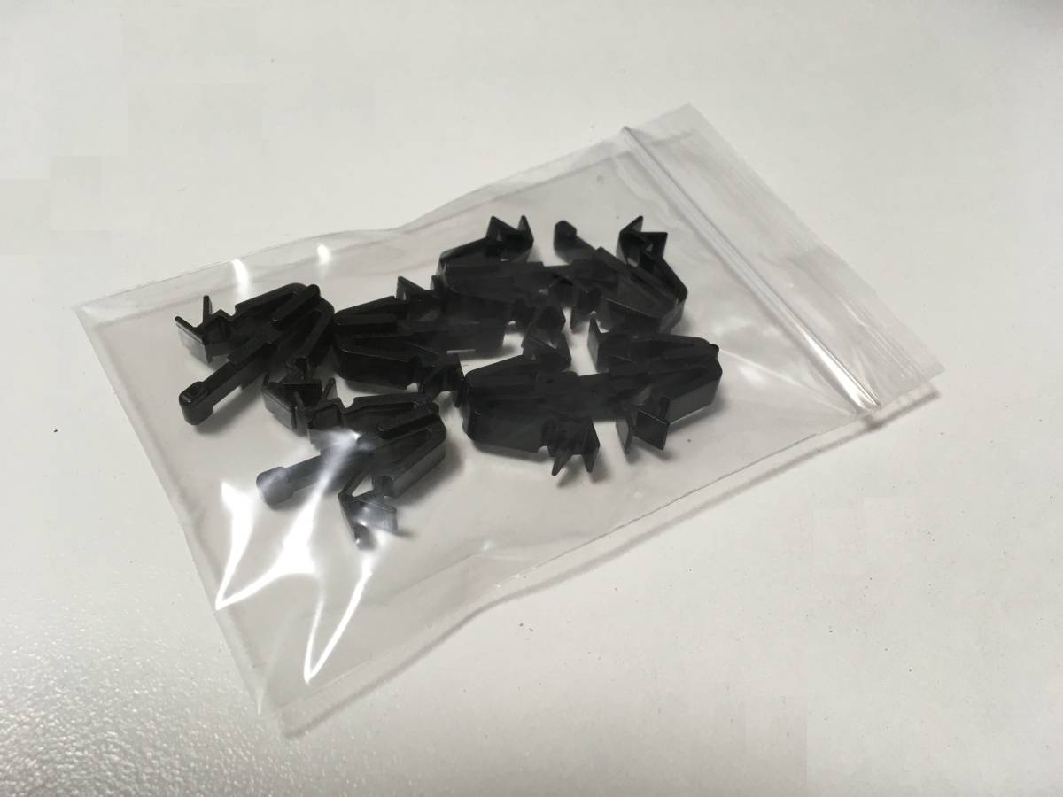 ハイラックスサーフ 185 フロントグリル取付クリップ_2