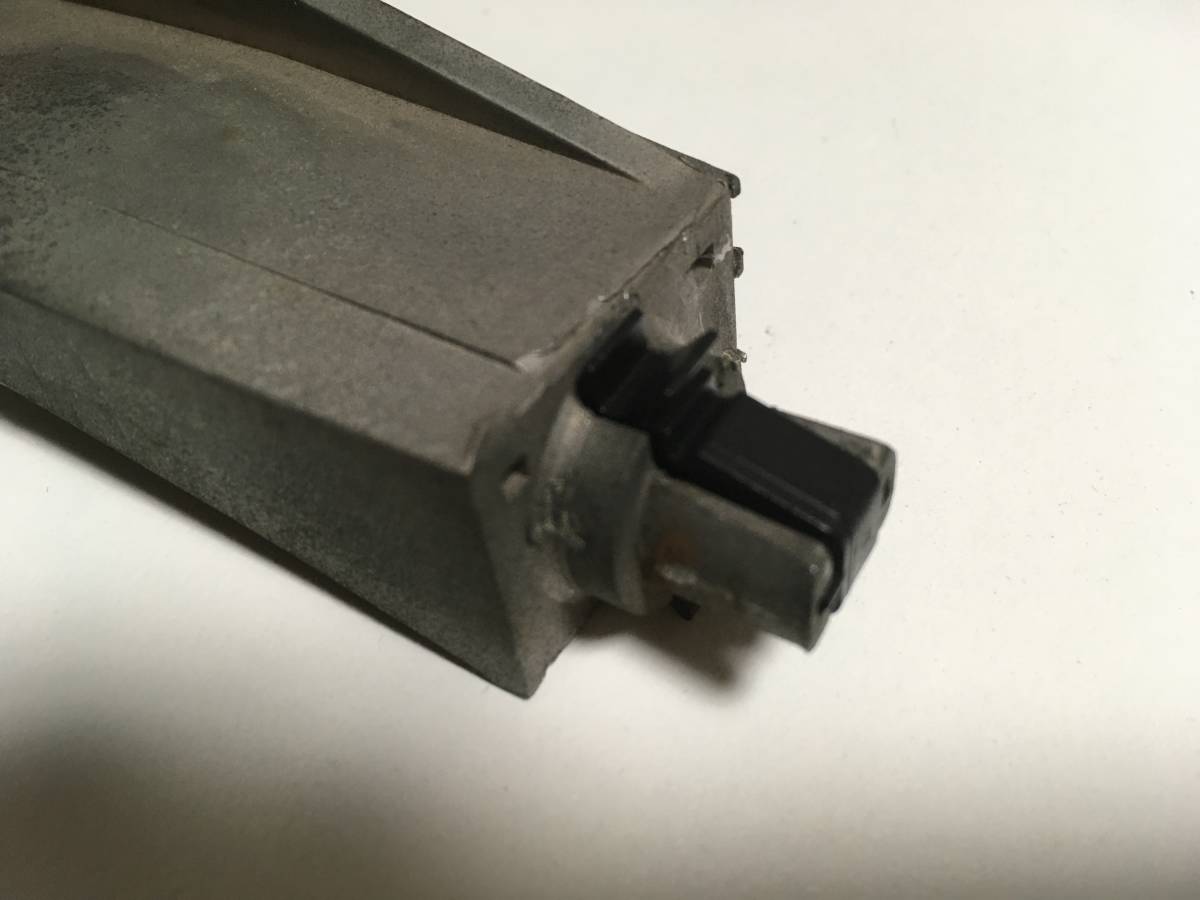 ハイラックスサーフ 185 フロントグリル取付クリップ_3