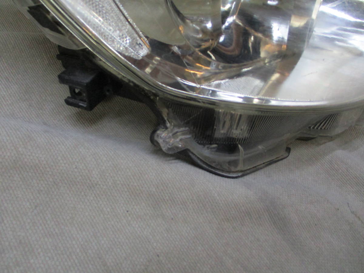 アクア NHP10 左右ヘッドライト KOITO 52-244 ☆ アクア NHP10 前期 純正 右 ヘッドライト KOITO 52-244 アクア