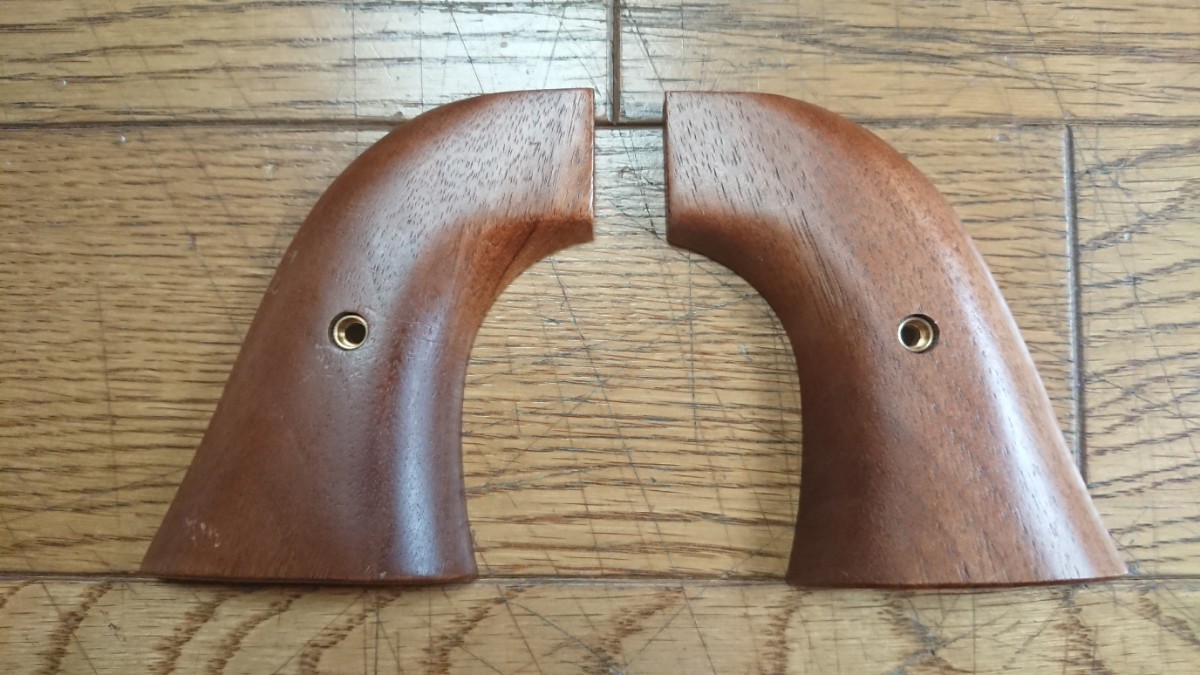 マルシン コルト ピースメーカー S.A.A.45 Xカートリッジ用木製グリップ Colt SAA Peacemaker marushin