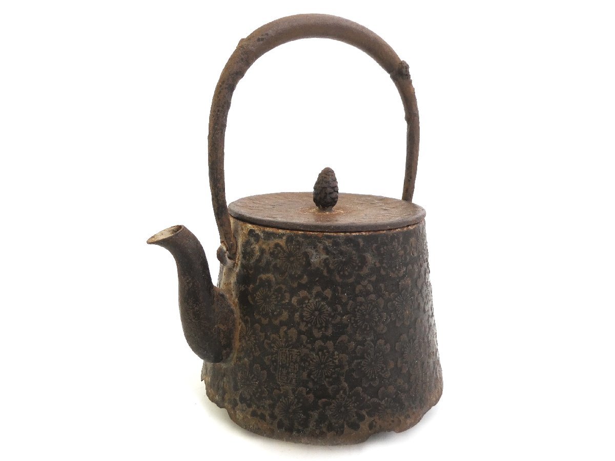 南部鉄瓶 鍋元造桜鉄瓶 【極上品】紙箱入り/お茶道具 南部鉄瓶 鍋