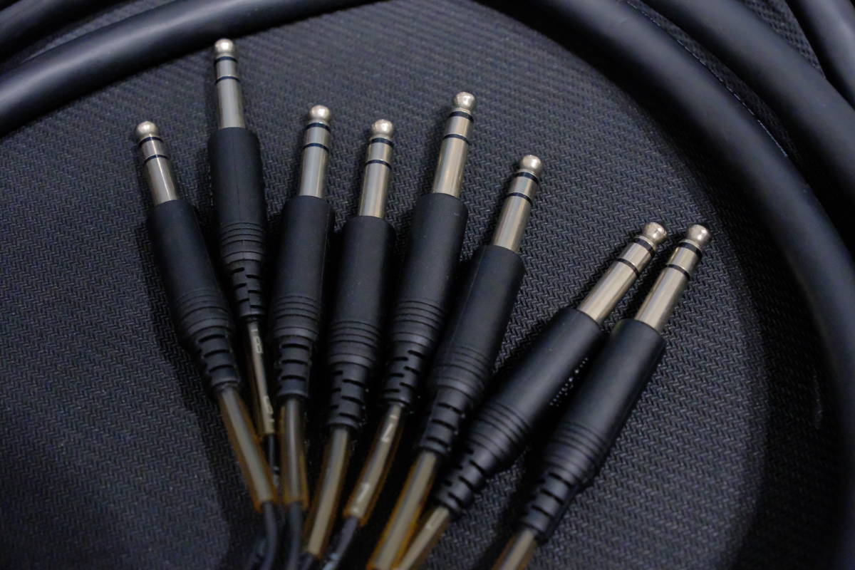 MOGAMI 2932 D-Sub25 to D-Sub25 モガミ 2m MOGAMI 2932 モガミ 8ch