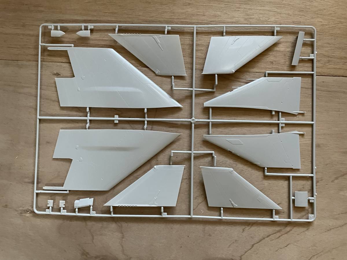 TAMIYA 1⁄32 マクダネル・ダグラス F-4J ファントムII マリーン 1