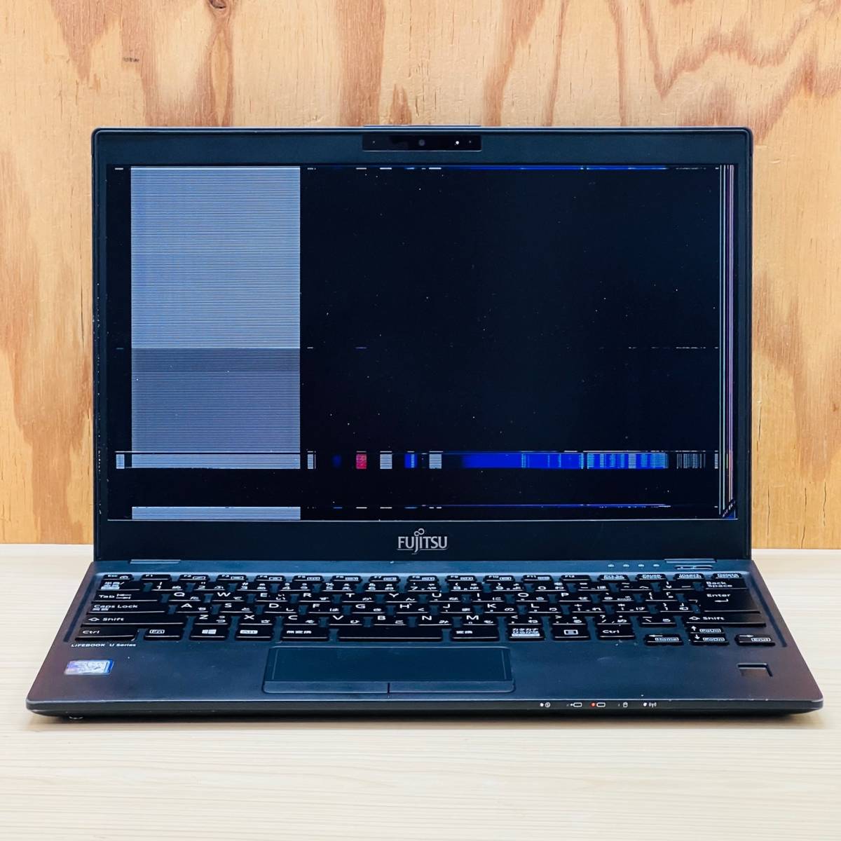 現状品/ウルトラスリムモバイル】LIFEBOOK U939/B/Celeron-4305U 2.20