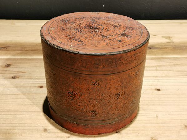 ミャンマー ビンテージ 筒 蒟醤（キンマ）入れ ミャンマー ビンテージ