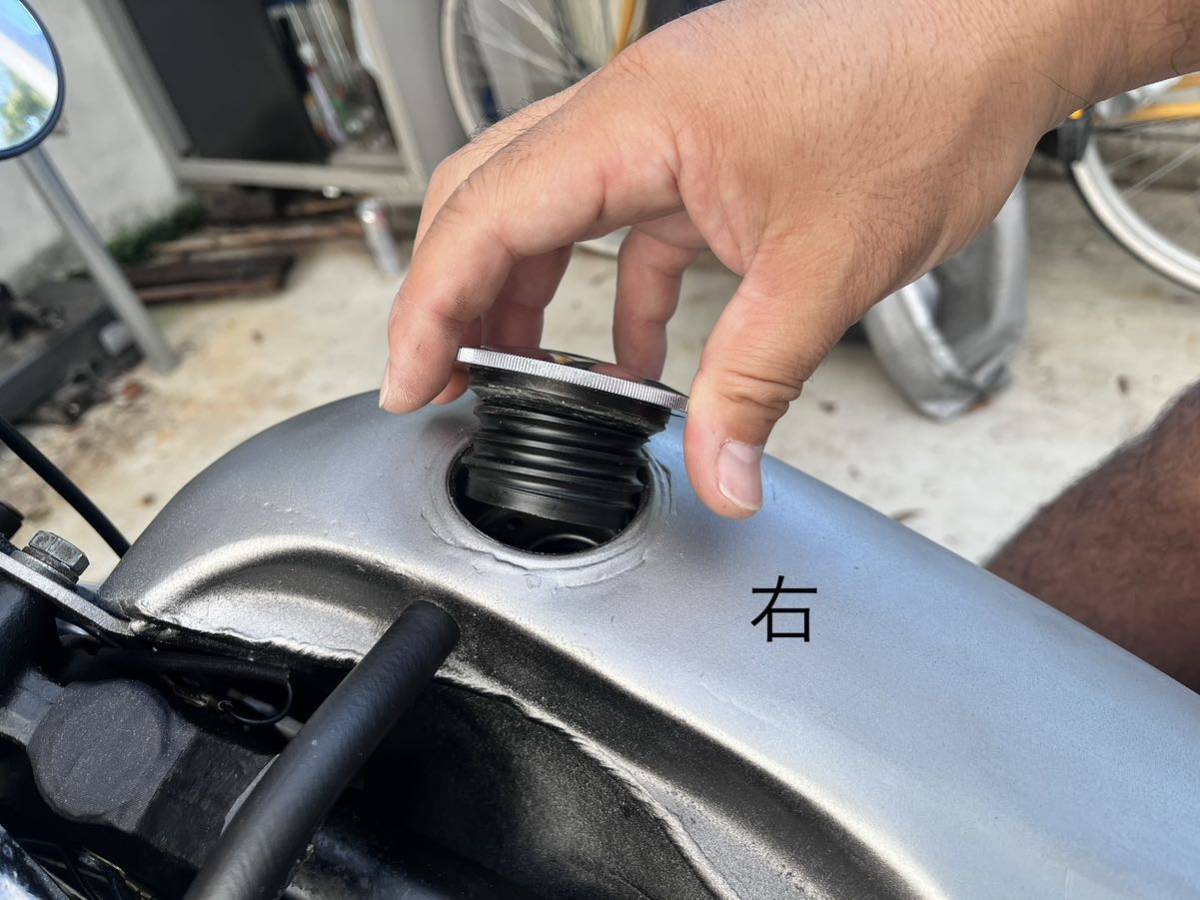 3.5ガロン ファットボブガスタンク スクリューキャップ ハーレー 4速 