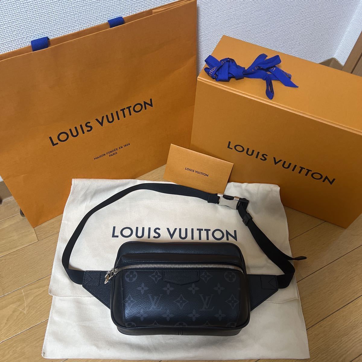 LOUIS VUITTON バムバッグ・アウトドア ノワール タイガラマ 