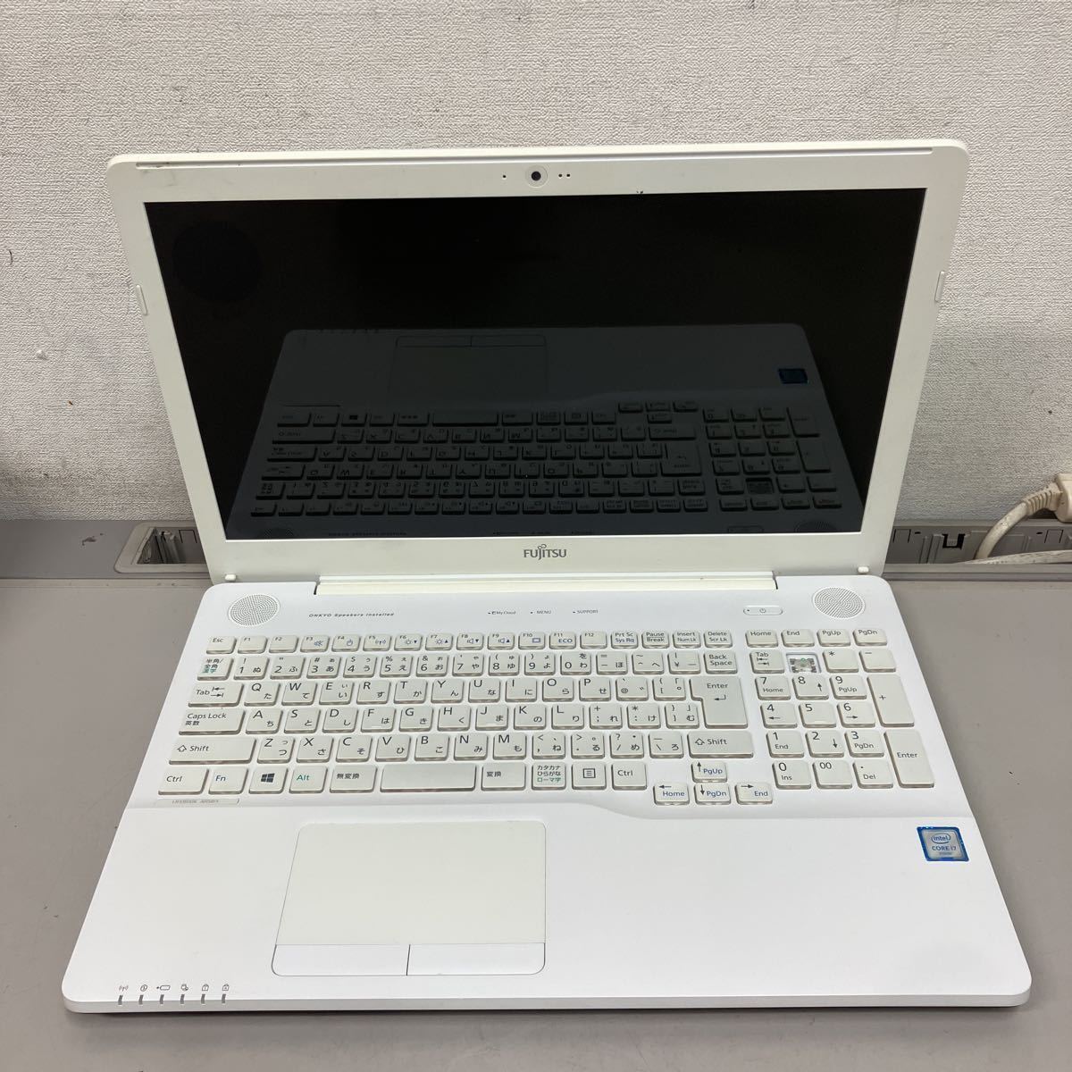 LIFEBOOK 富士通 FMVA50XWP FMV AH50⁄X : 中古パソコン Windows10 AH50