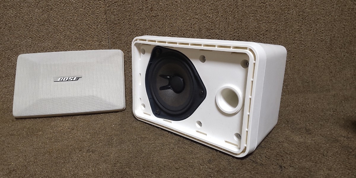 BOSE　ボーズ スピーカー 1台 101MMW 　ホワイト BOSE 101MMW スピーカー 天吊りペア 金具付き 101MMの通販