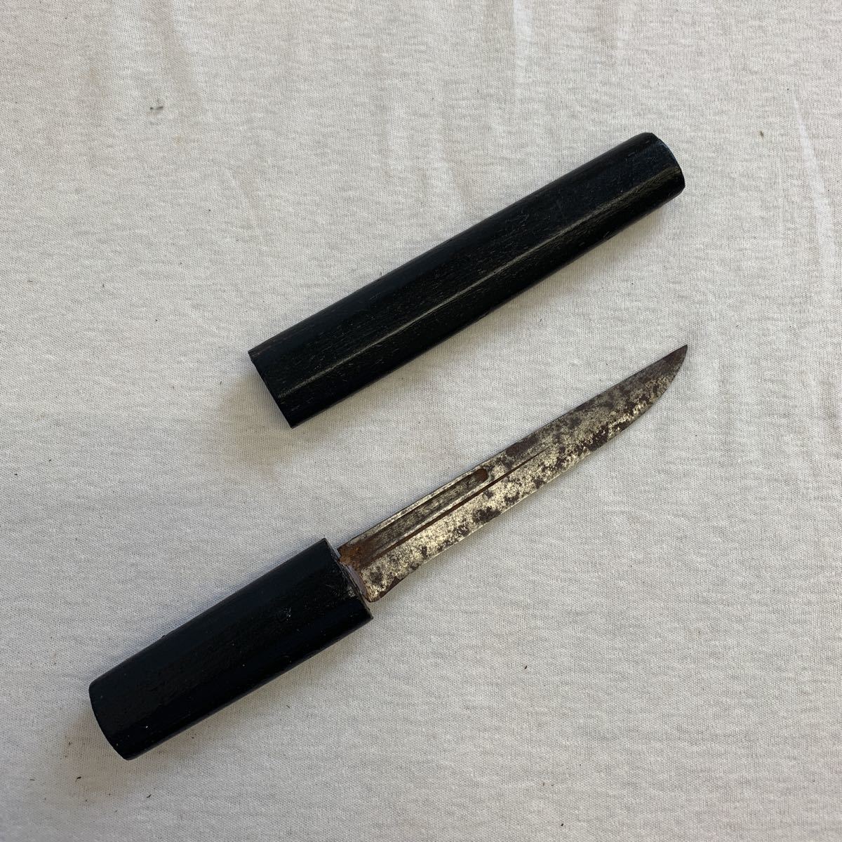 短刀 合法品　刃長さ13.5cm 鵜の首造り　真剣　小刀　全長23.5cm 