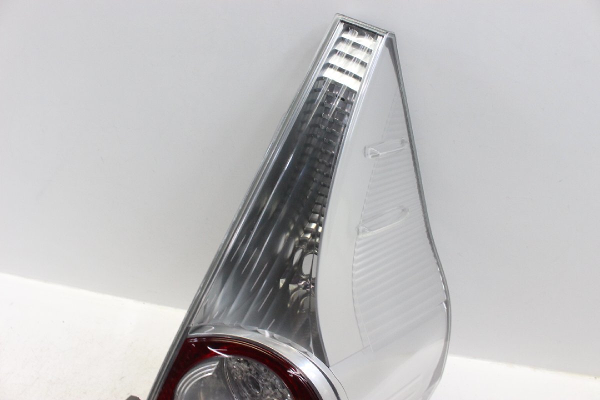 美品/破損無 アクア NHP10 前期 LED テールランプ 右 右側 スタンレー 