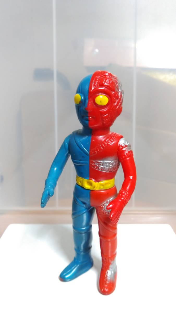 無版権 パチソフビ キカイダー 2体セット