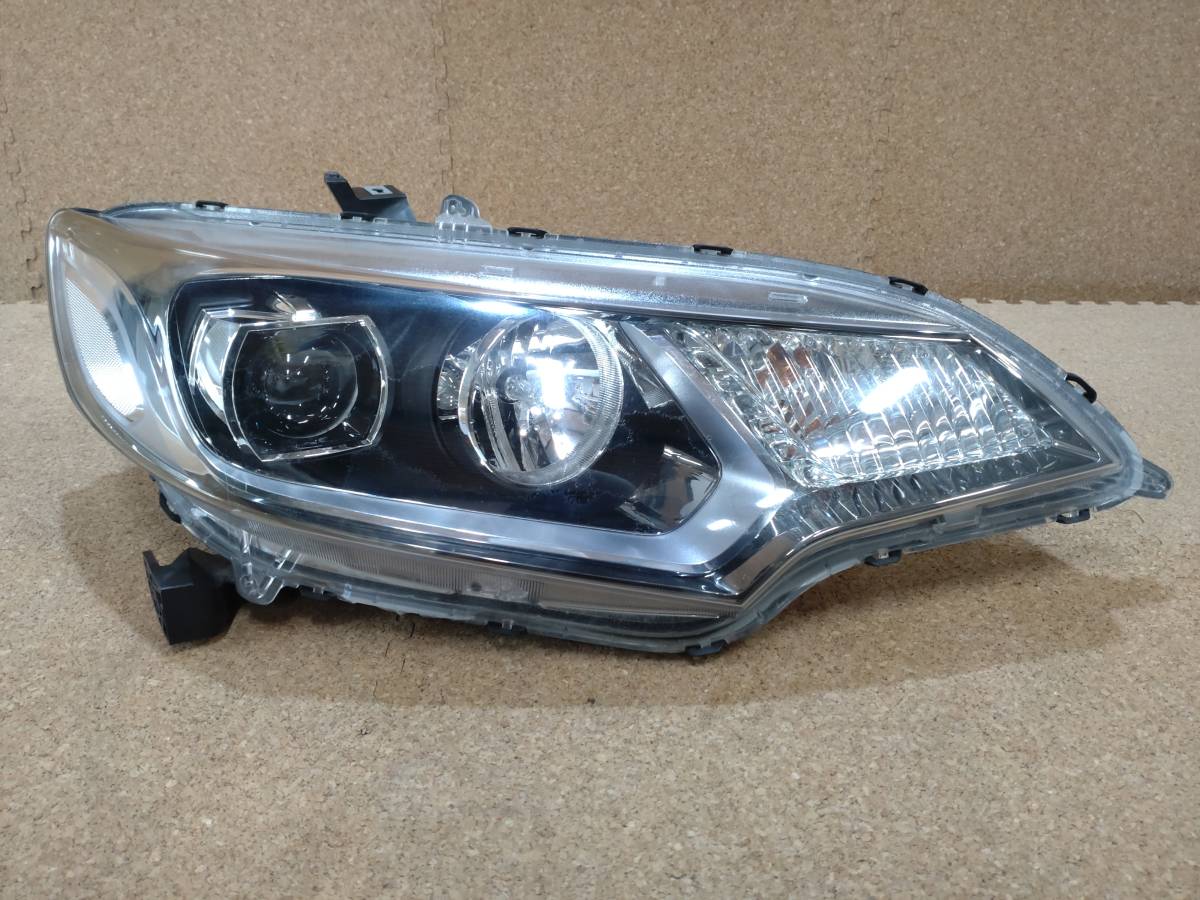 ホンダ フィット ハイブリッド GP5 GP6 右ヘッドライト LED STANLEY