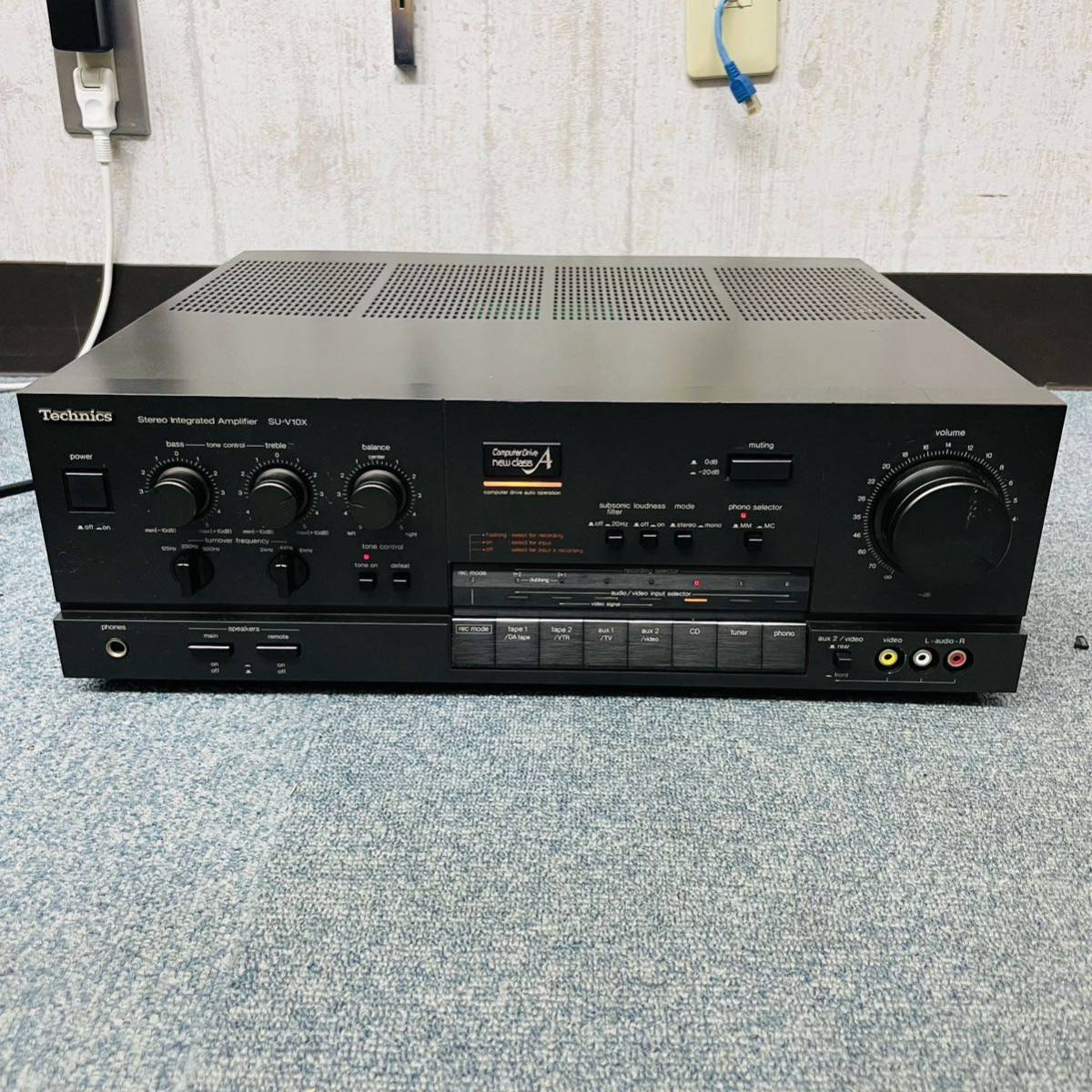 □ Technics テクニクス SU-9600 プリアンプ 音出し確認済 中古 現状品
