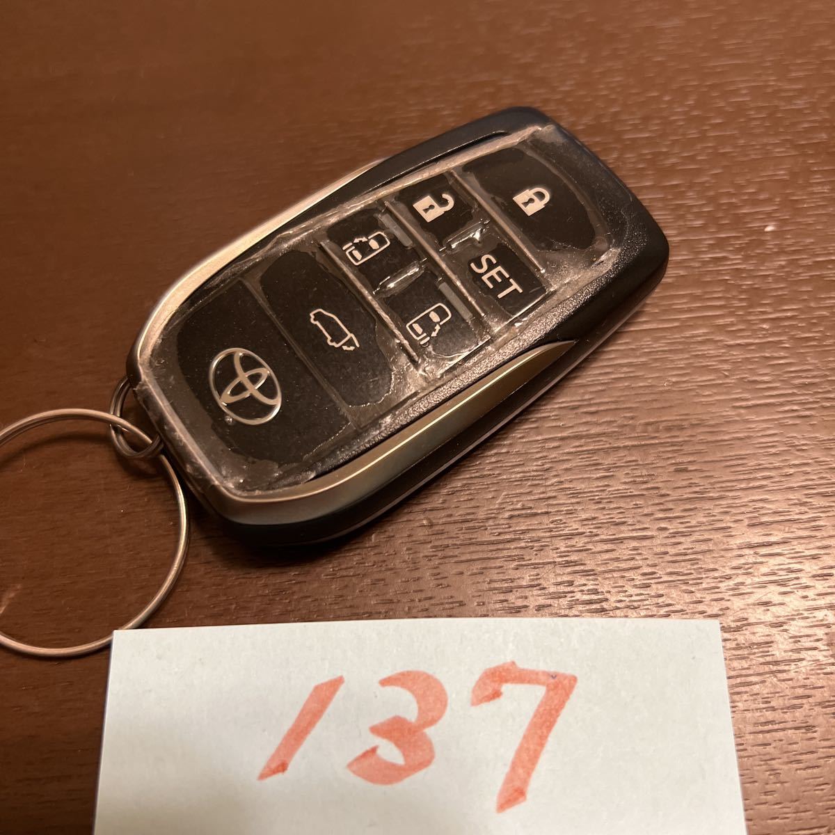 [137]30系アルファード 純正スマートキー