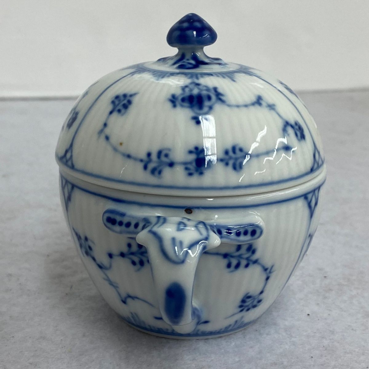 Royal Copenhagen | Hand painted porcelain since 1775