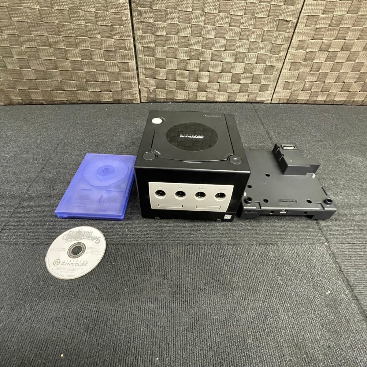 【激安大特価，100%新品】 X834-O37-618 Nintendo 任天堂 ニンテンドー GAMECUBE ゲームキューブ GC DOL-001 ゲームボーイプレイヤー DOL-017 ソフト付き 通電OK ③(本体)｜売買されたオークション情報、yahooの商品情報をアーカイブ 本体