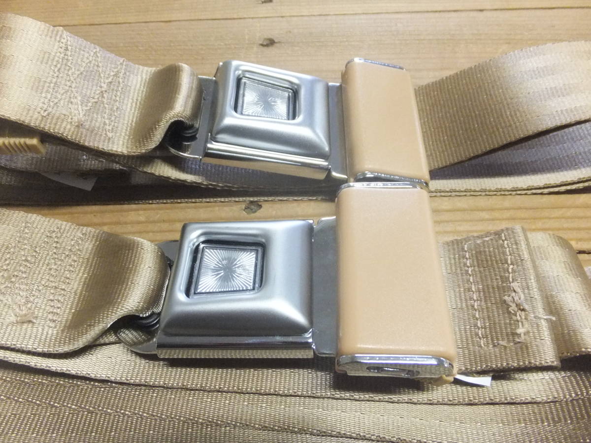 ２点式　シートベルト　プッシュボタン　TAN　茶色　汎用　旧車　２本　新品