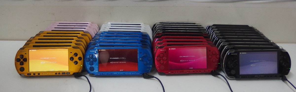 10□/Zク3498 SONY ソニー PSP-3000 他 通電OK 動作未確認 ジャンク 40