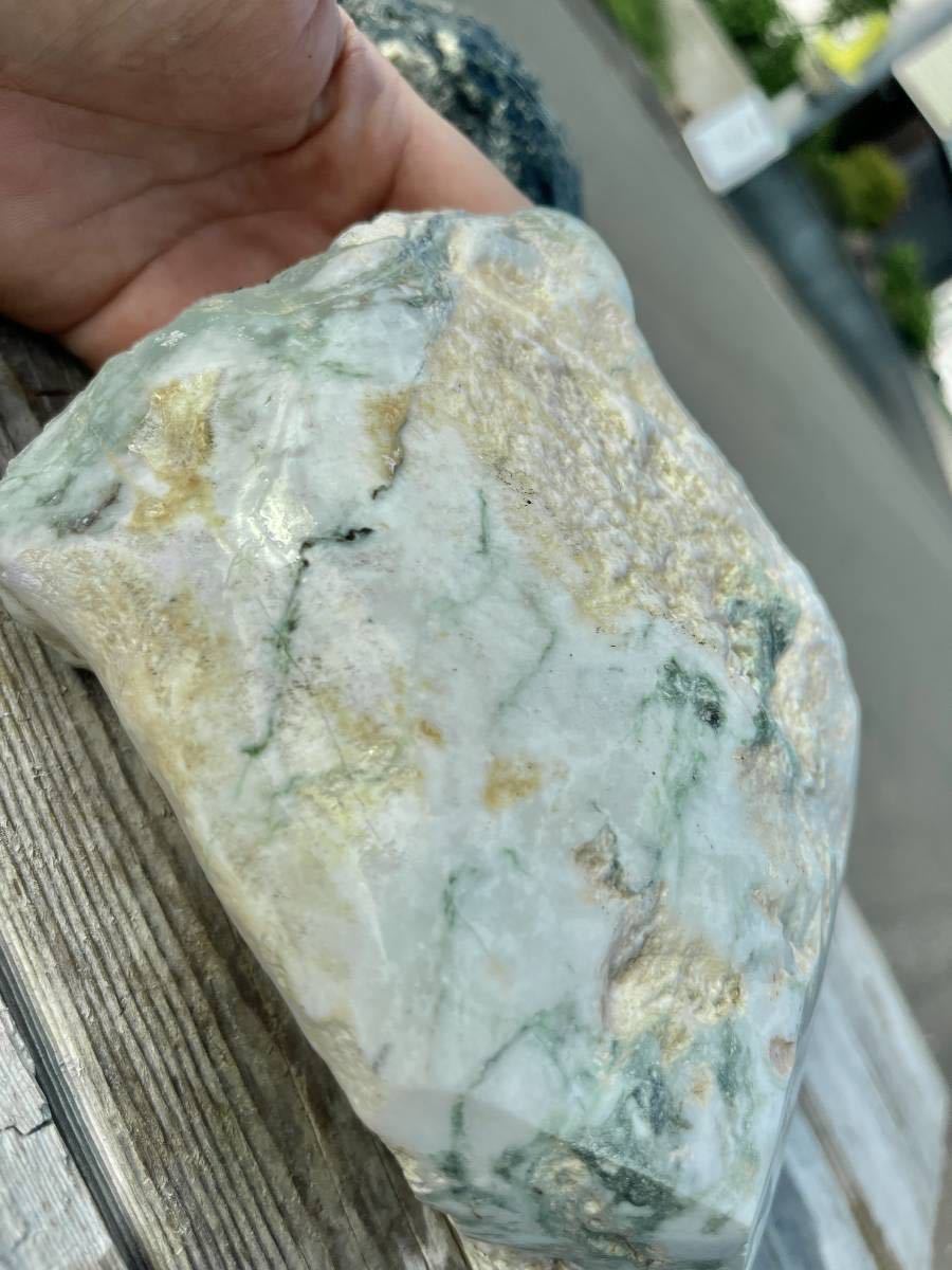 ☆翡翠原石☆糸魚川翡翠【姫川転石・川ズレ・ウブ石5.5kg】 【公式通販】