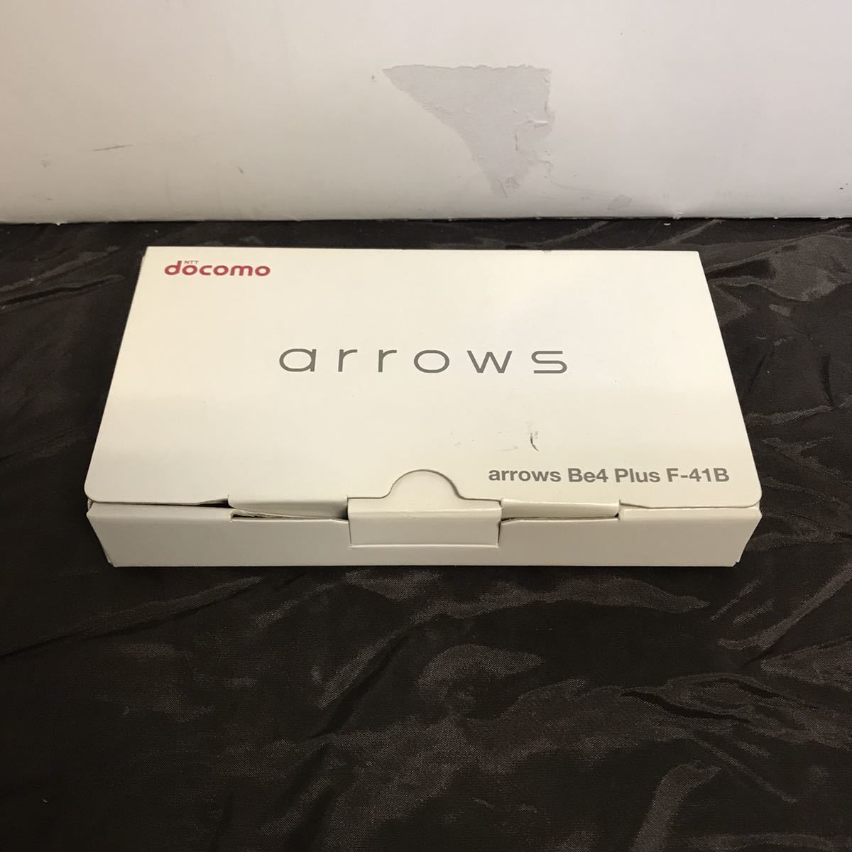 美品 docomo arrows Be4 Plus F-41B ○表示 ドコモ