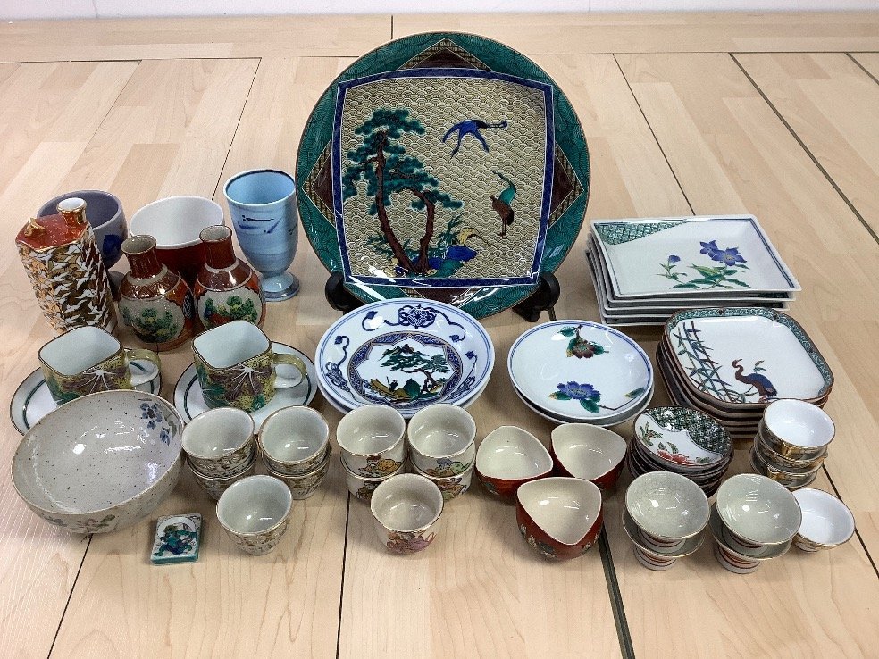 九谷焼 食器 まとめ 銘々皿 大皿 ぐい?み 他 欠け有 ACBF 中古品