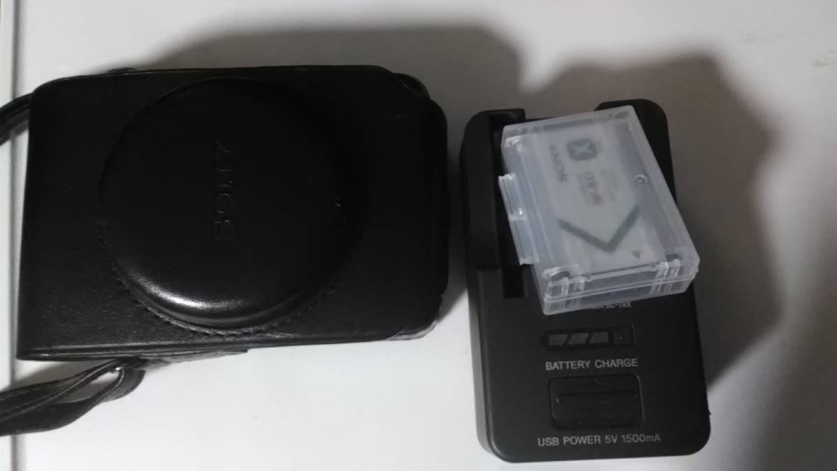 美品 RX100VI(DSC-RX100M6) 予備バッテリー チャージャー ケース付き