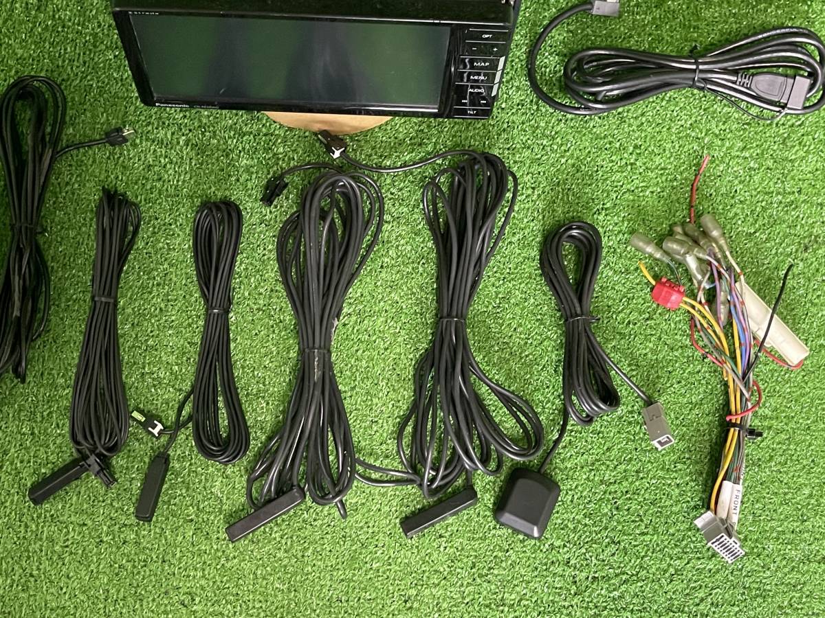 Panasonic Strada メモリーナビ CN-RE06WD Bluetooth対応・DVD再生・CD 