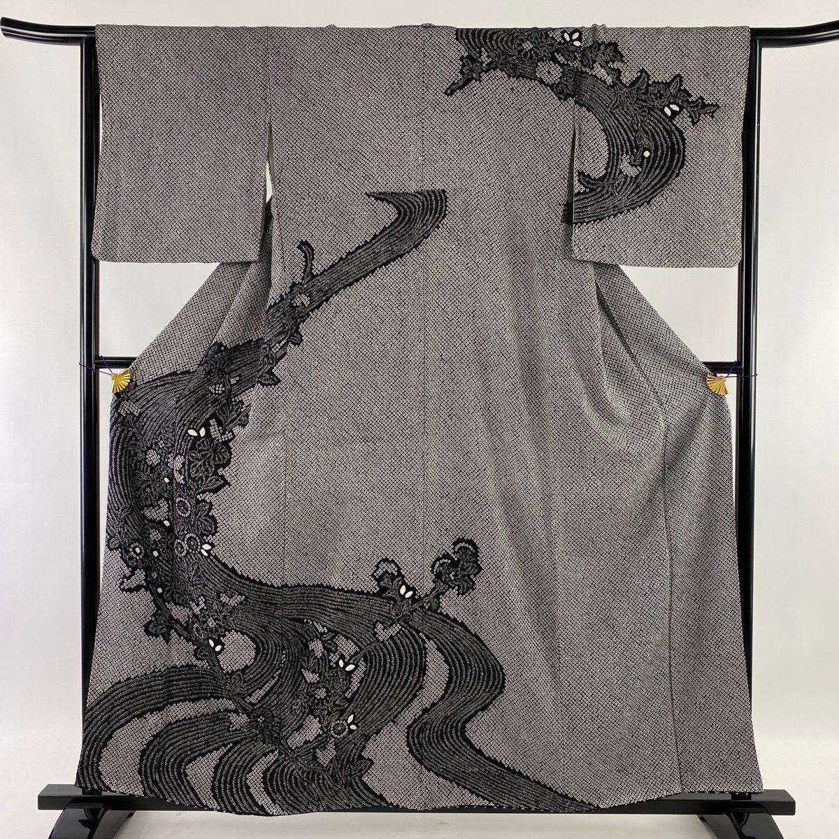 訪問着 名品 草花 流水 総絞り 黒 袷 身丈158cm 裄丈65cm M 正絹 【