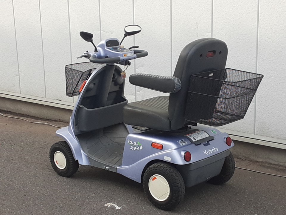 八戸発 KUBOTA クボタ シニアカー セニアカー ラクータースマイル 